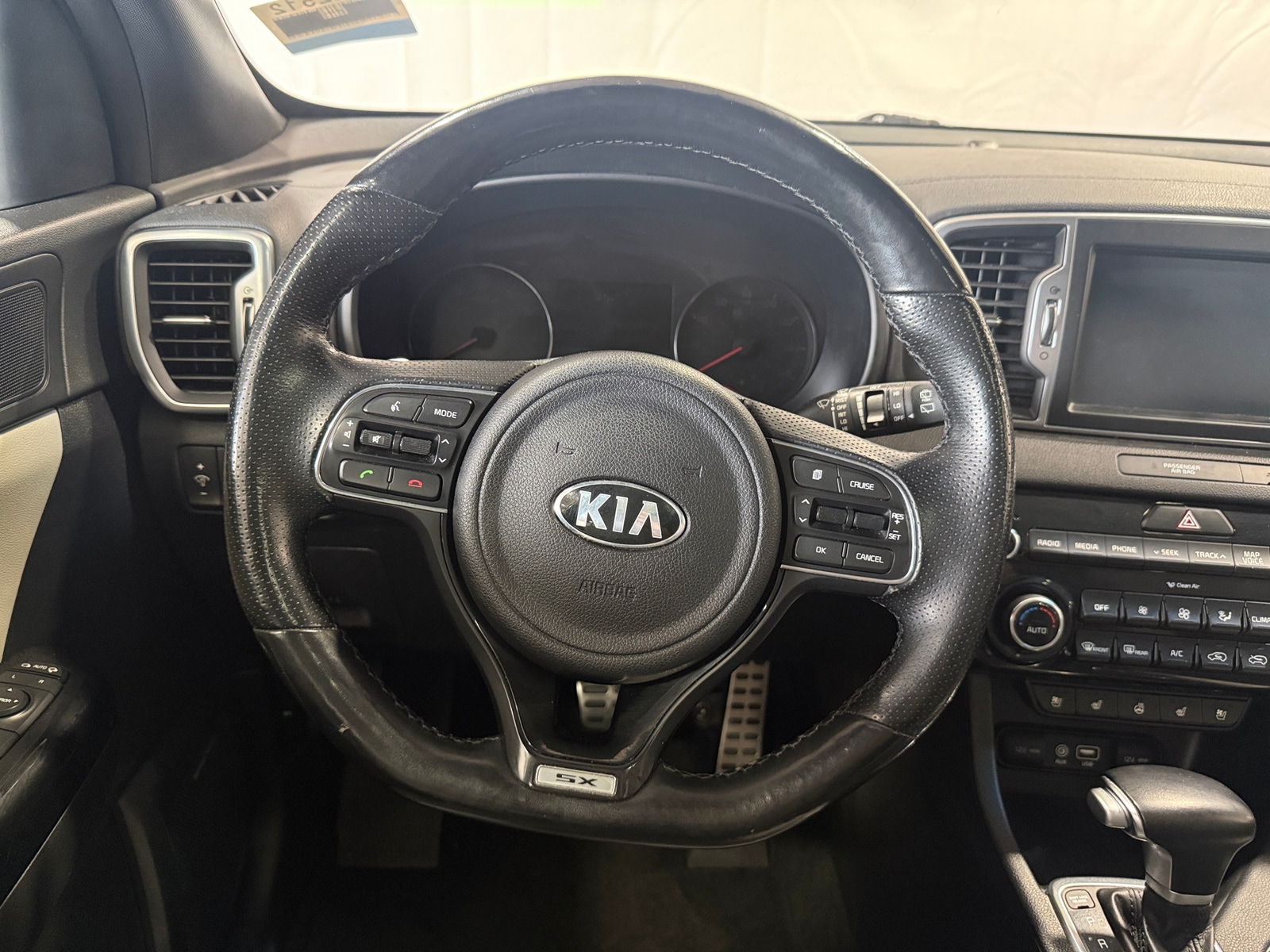 Thumbnail: 2017 Kia Sportage - 4