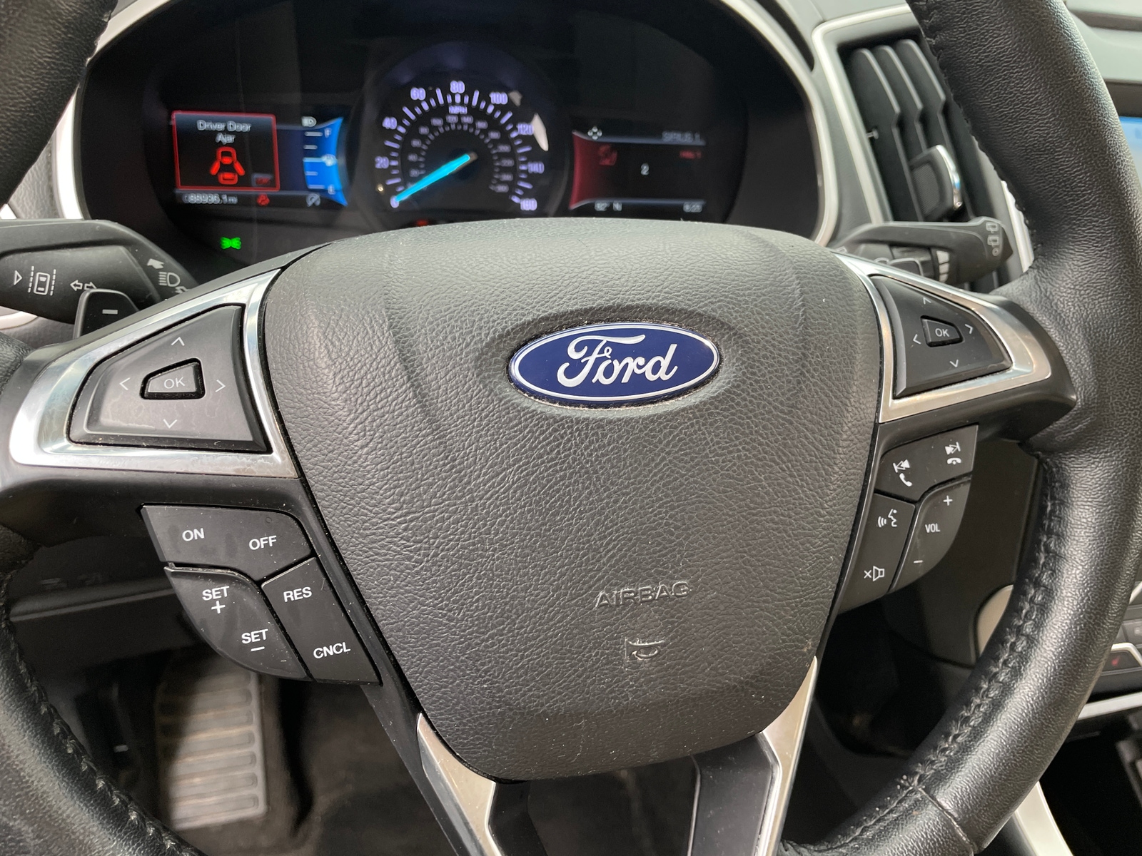 Thumbnail: 2019 Ford Edge - 5