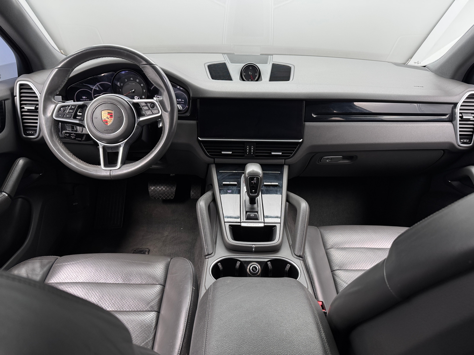 Thumbnail: 2019 Porsche Cayenne - 2