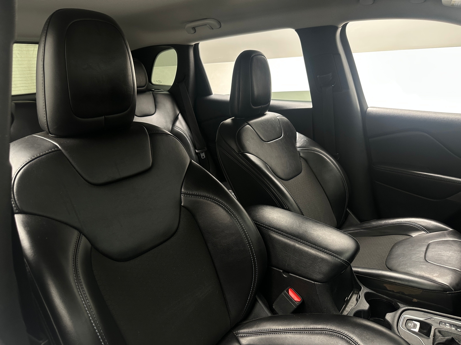 Thumbnail: 2020 Jeep Cherokee - 2