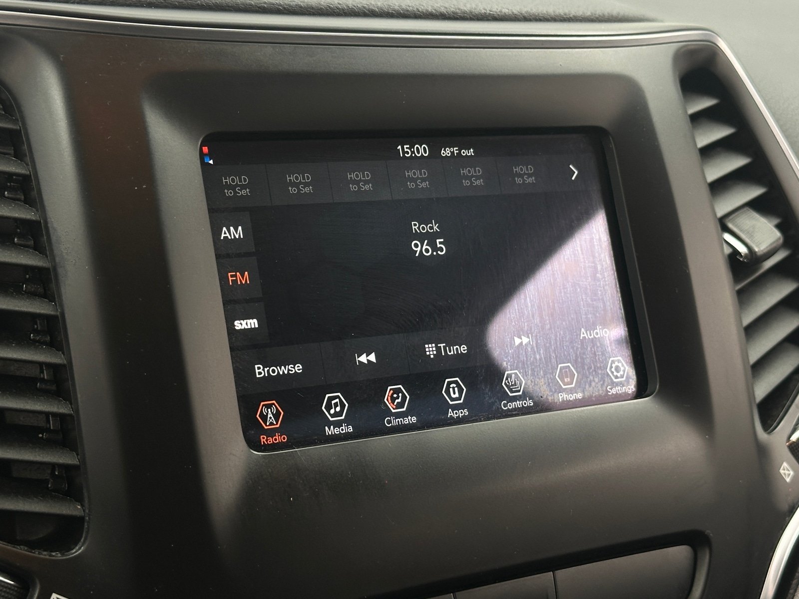 Thumbnail: 2020 Jeep Cherokee - 4