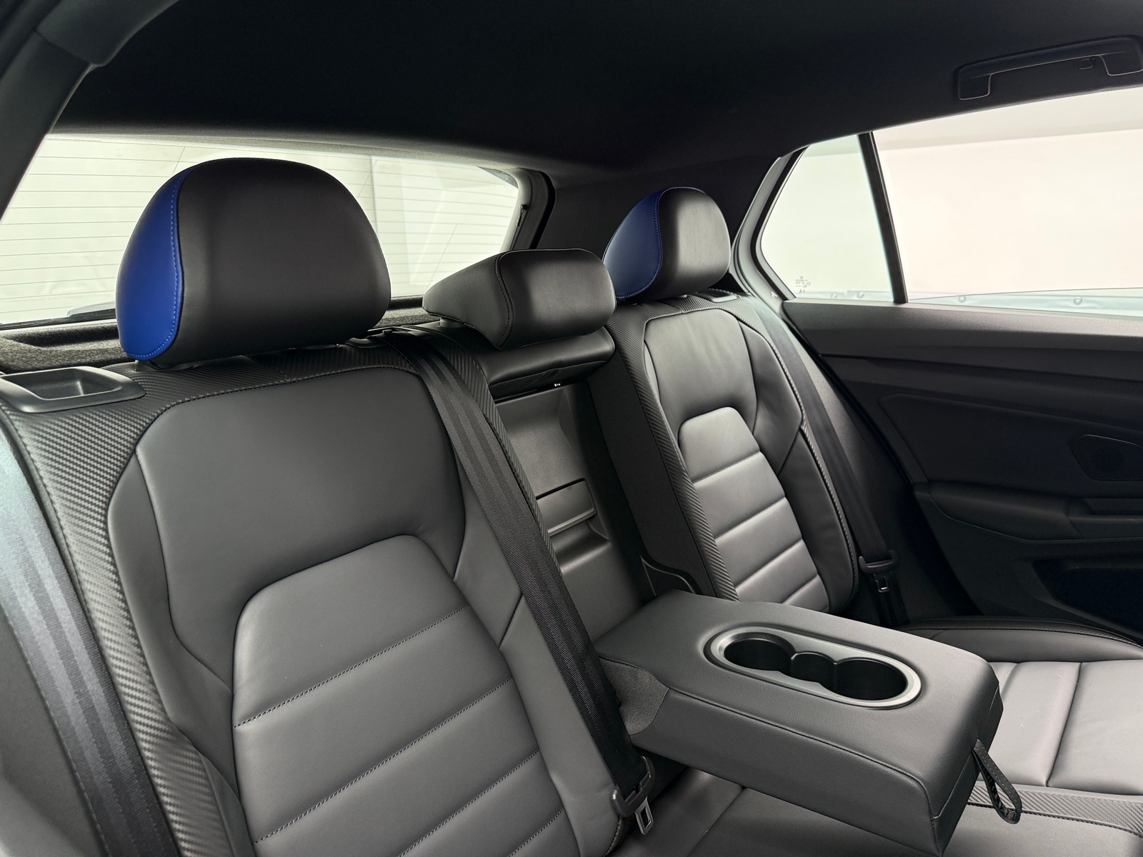 Thumbnail: 2024 Volkswagen Golf - 5
