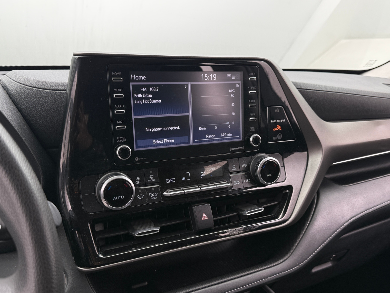 Thumbnail: 2020 Toyota Highlander - 4