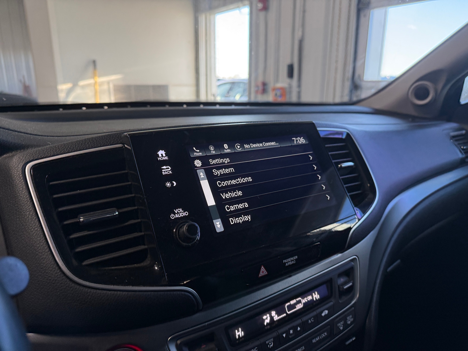 Thumbnail: 2019 Honda Pilot - 3
