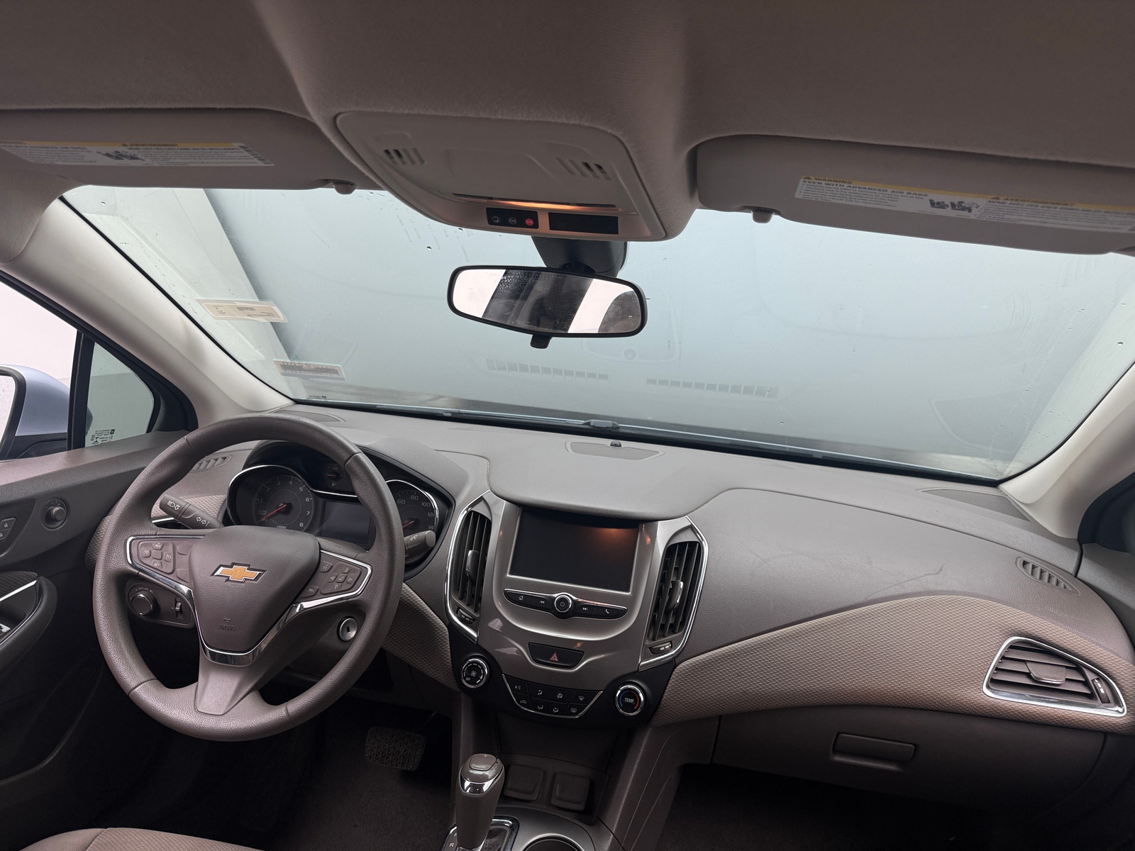 Thumbnail: 2017 Chevrolet Cruze - 3