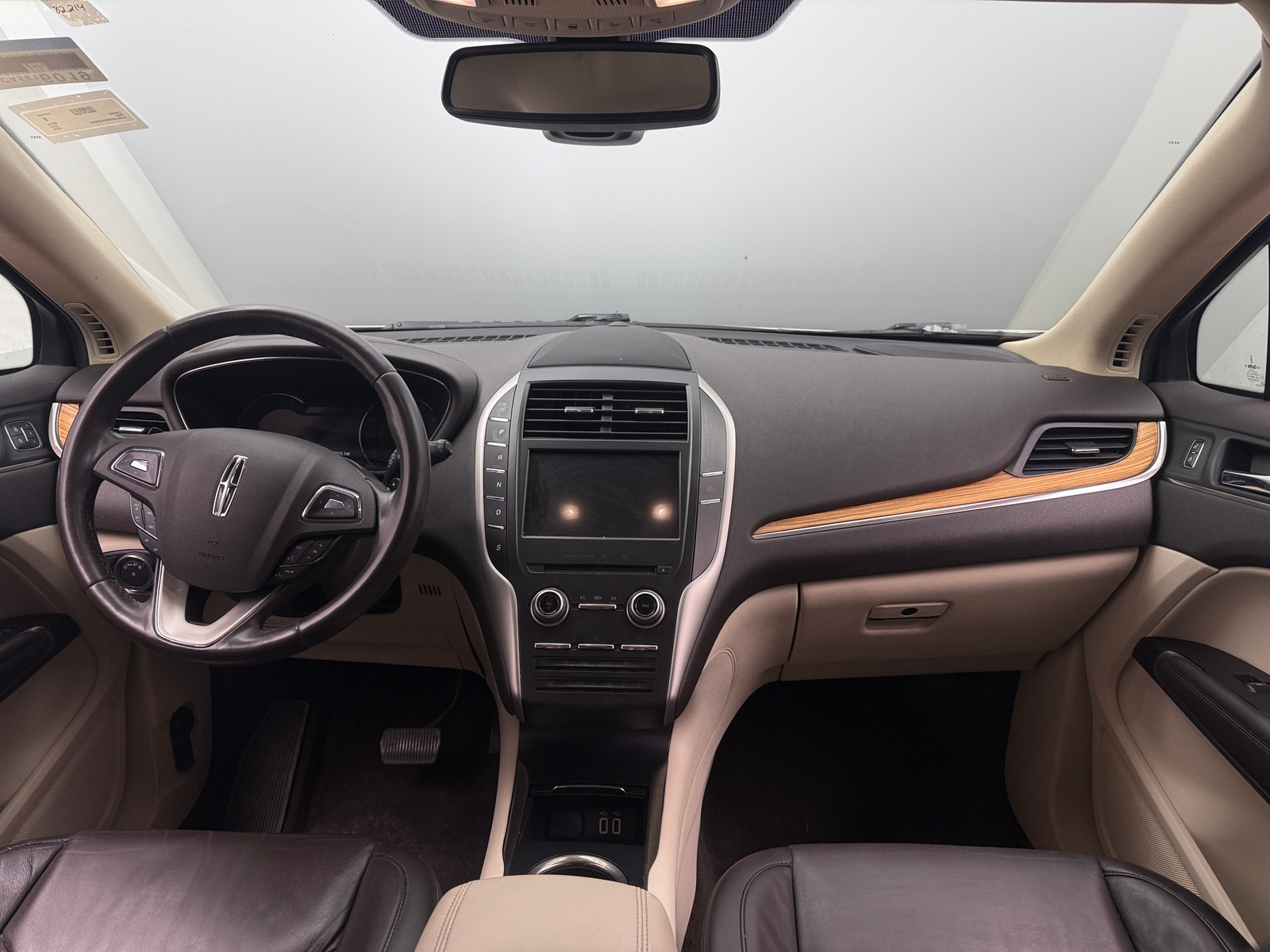 Thumbnail: 2016 Lincoln MKC - 2