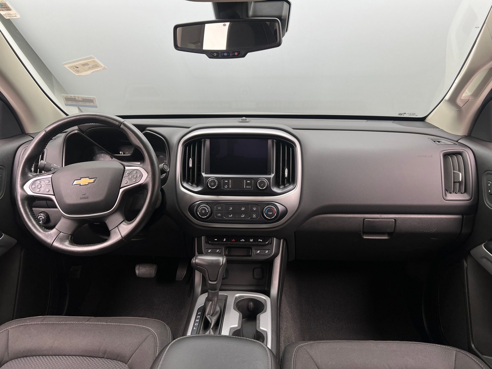 Thumbnail: 2021 Chevrolet Colorado - 3