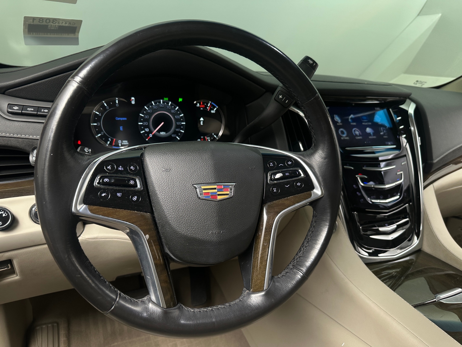 Thumbnail: 2019 Cadillac Escalade - 4