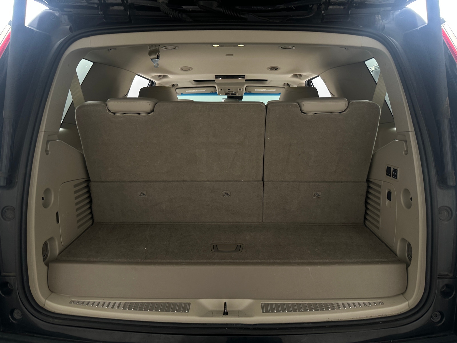 Thumbnail: 2019 Cadillac Escalade - 6
