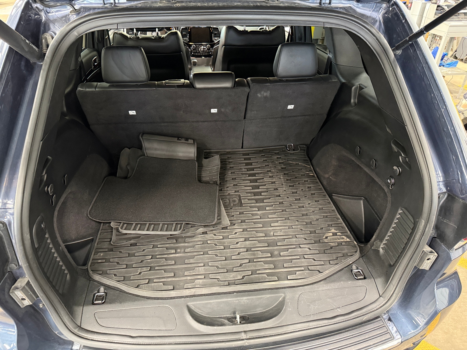 Thumbnail: 2021 Jeep Grand Cherokee - 6