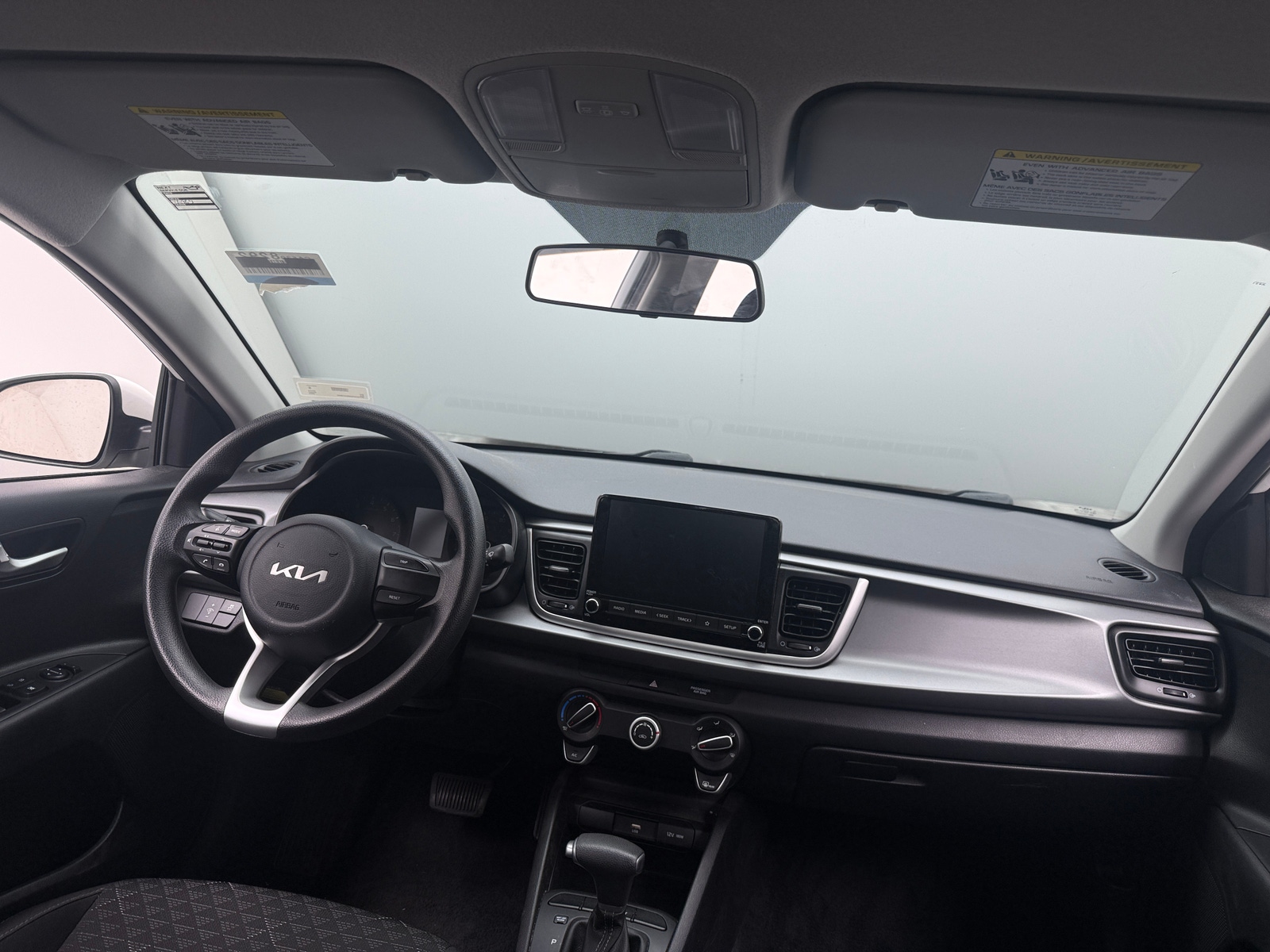 Thumbnail: 2022 Kia Rio - 3