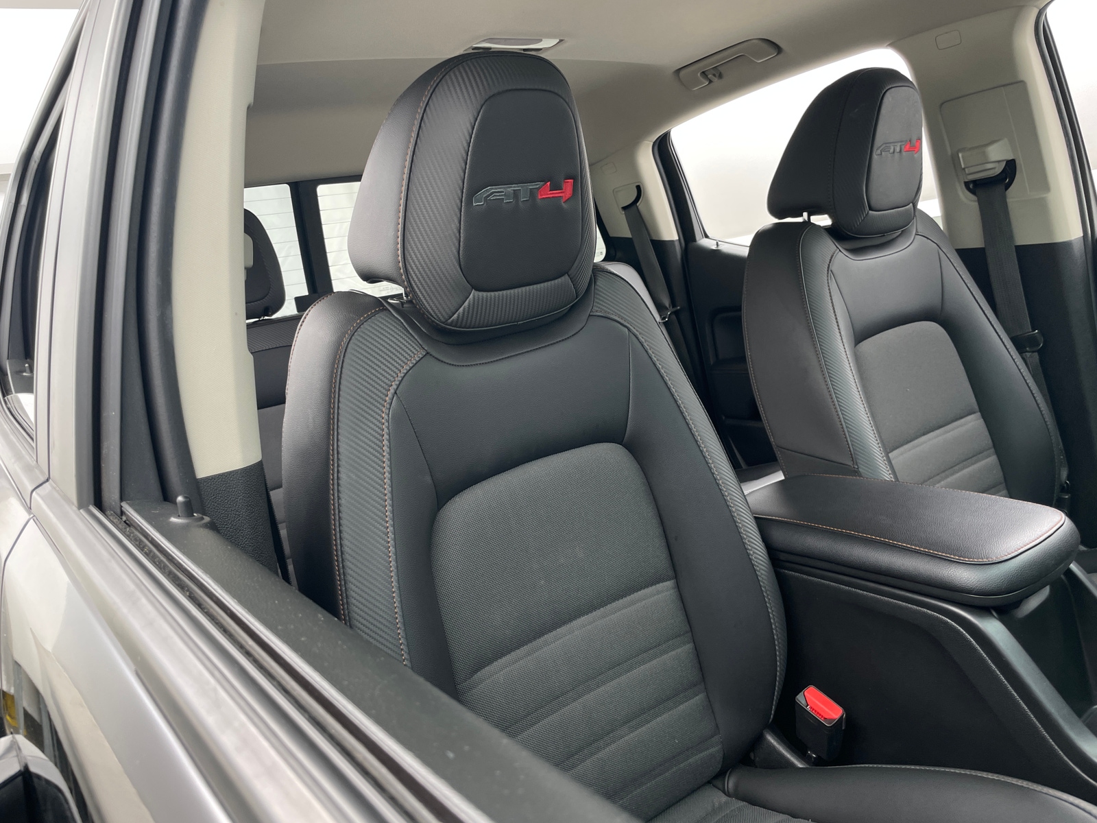 Thumbnail: 2021 GMC Canyon - 2