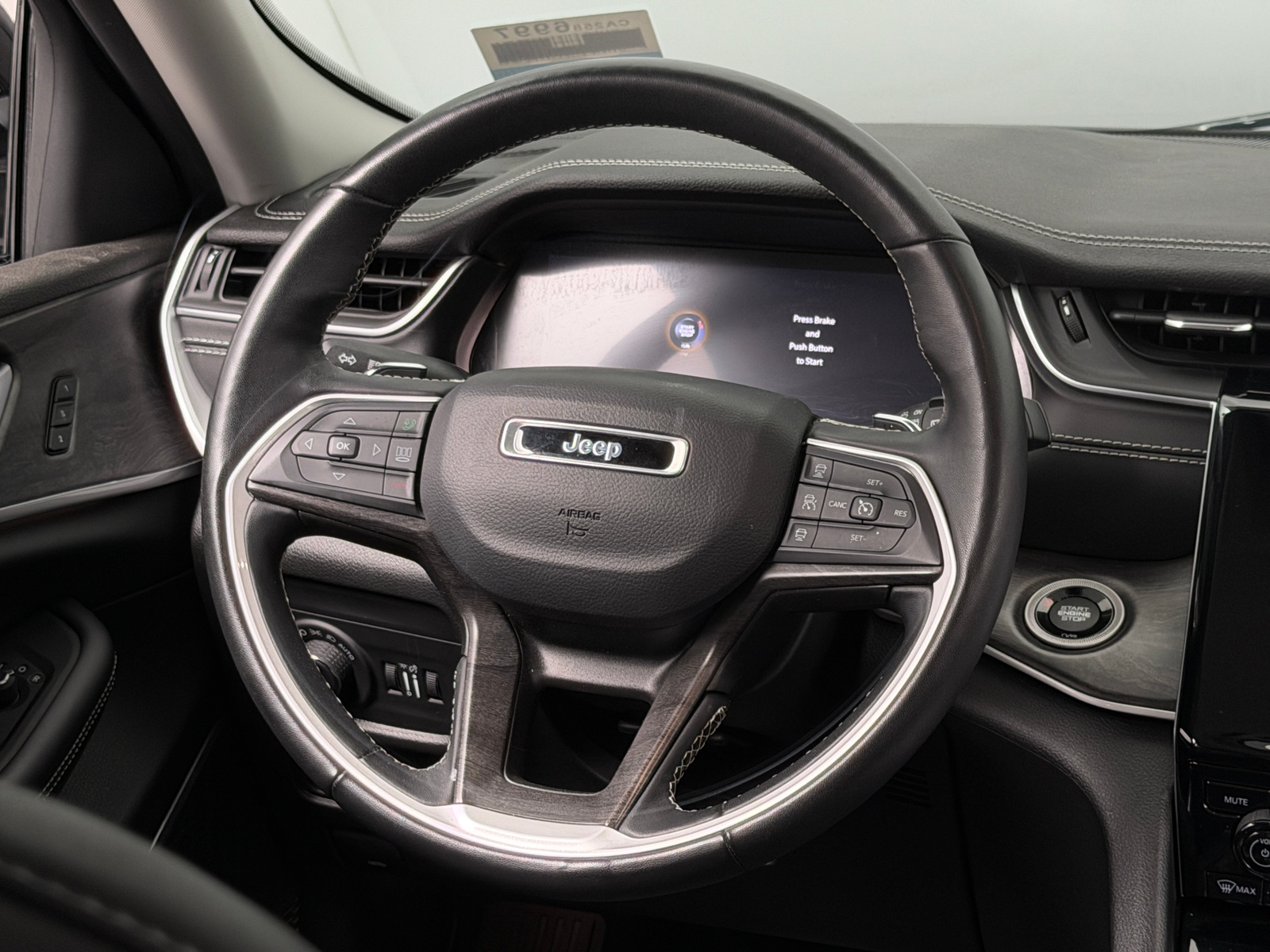 Thumbnail: 2022 Jeep Grand Cherokee - 4