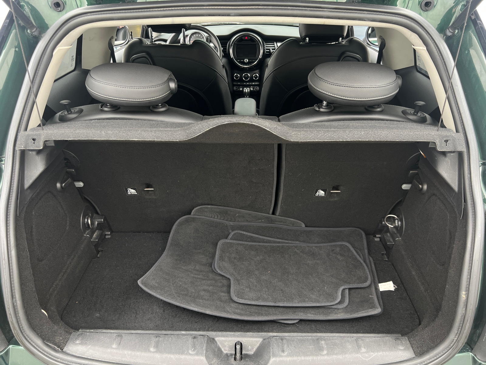 Thumbnail: 2015 MINI Cooper Hardtop - 6