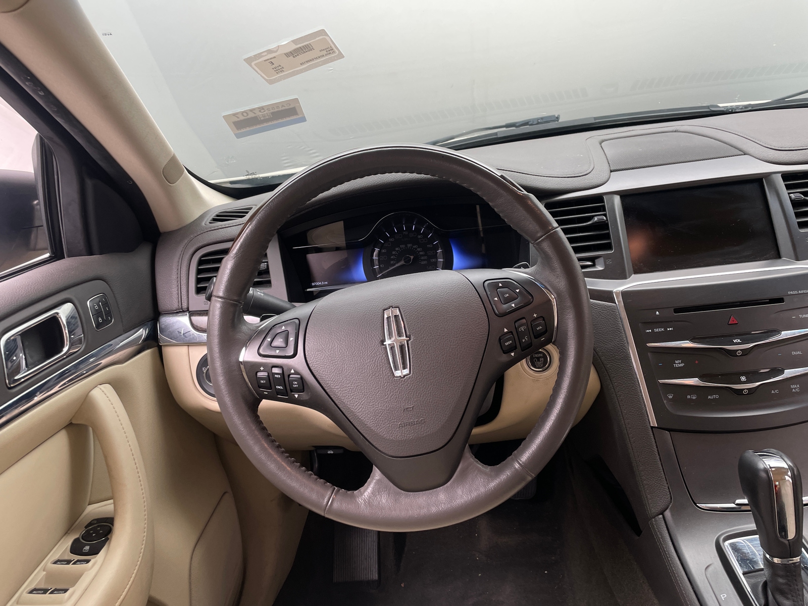 Thumbnail: 2015 Lincoln MKS - 4