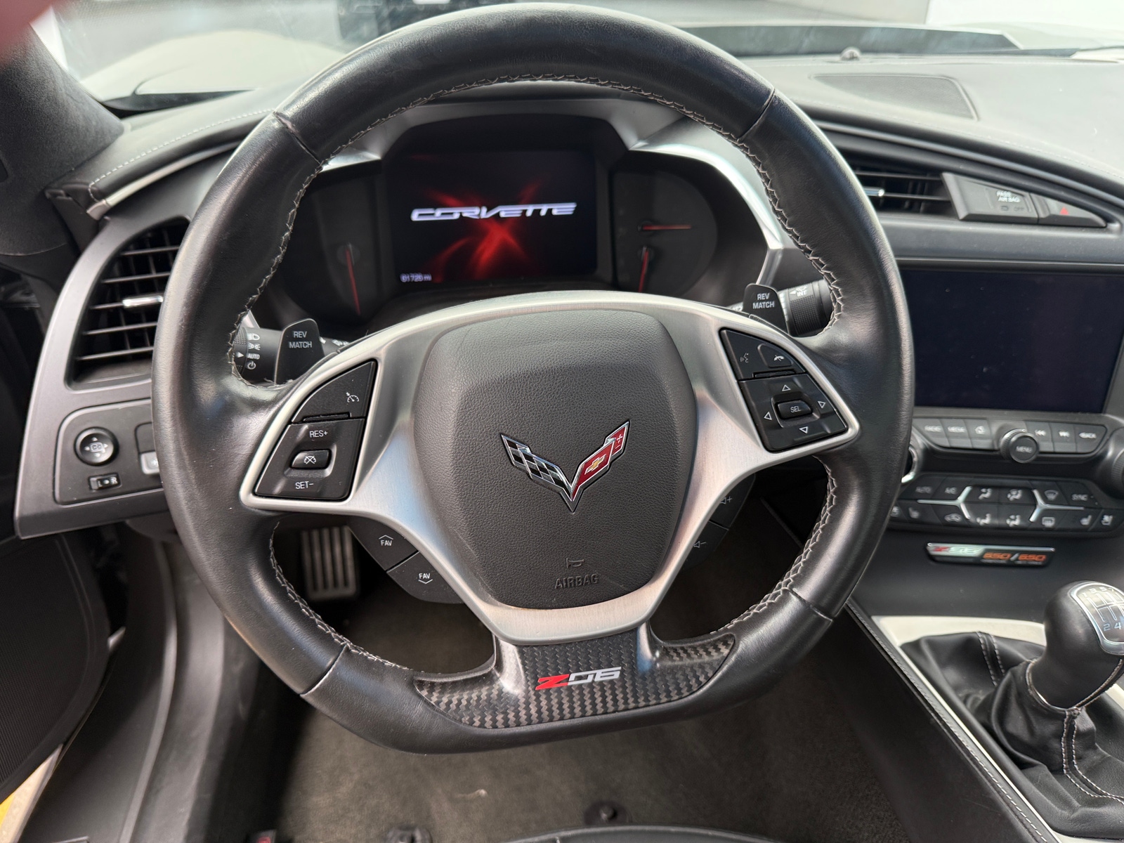 Thumbnail: 2015 Chevrolet Corvette - 3