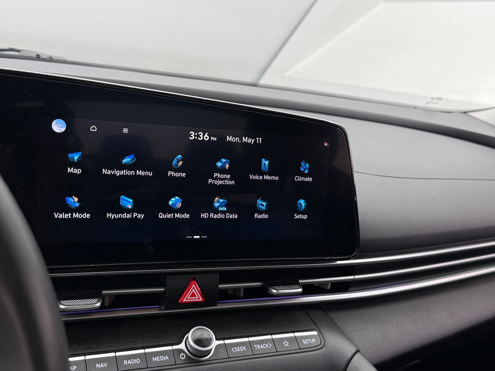 Thumbnail: 2025 Hyundai Elantra - 4