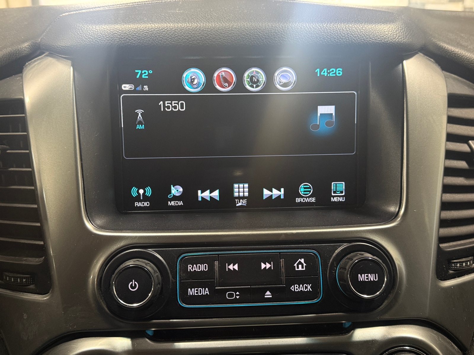 Thumbnail: 2020 Chevrolet Suburban - 3