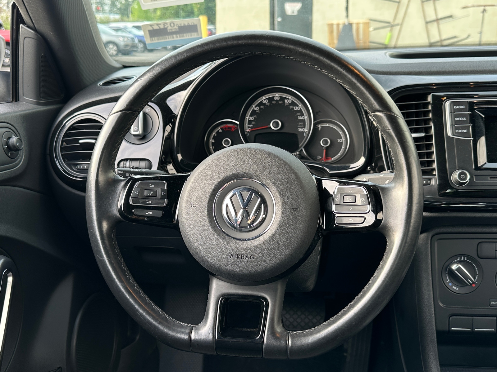 Thumbnail: 2017 Volkswagen Beetle - 5