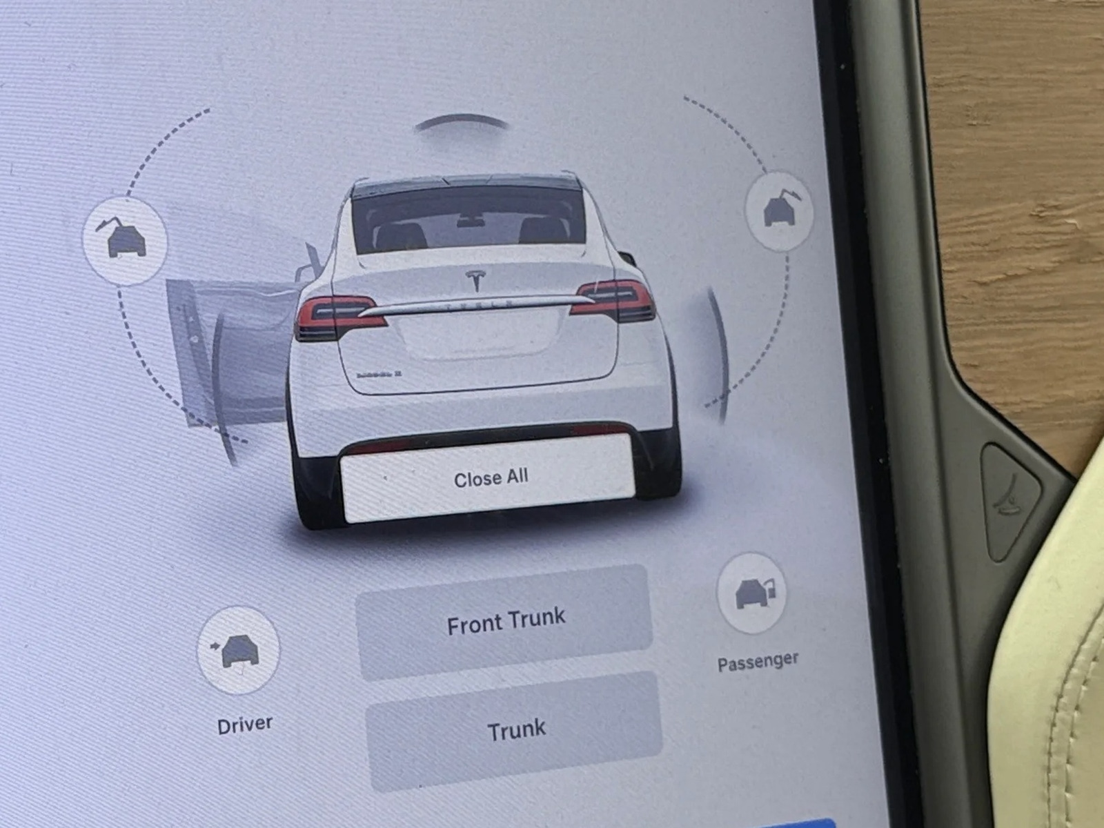 Thumbnail: 2020 Tesla Model X - 3
