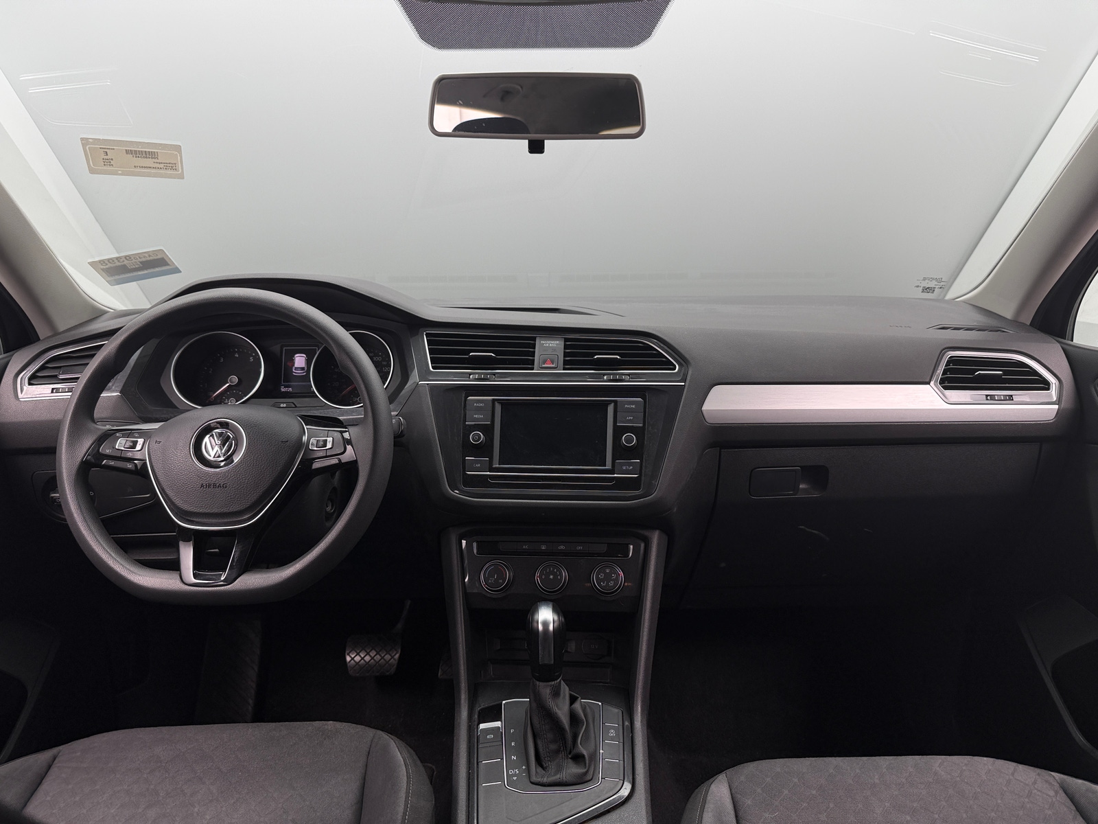 Thumbnail: 2019 Volkswagen Tiguan - 3