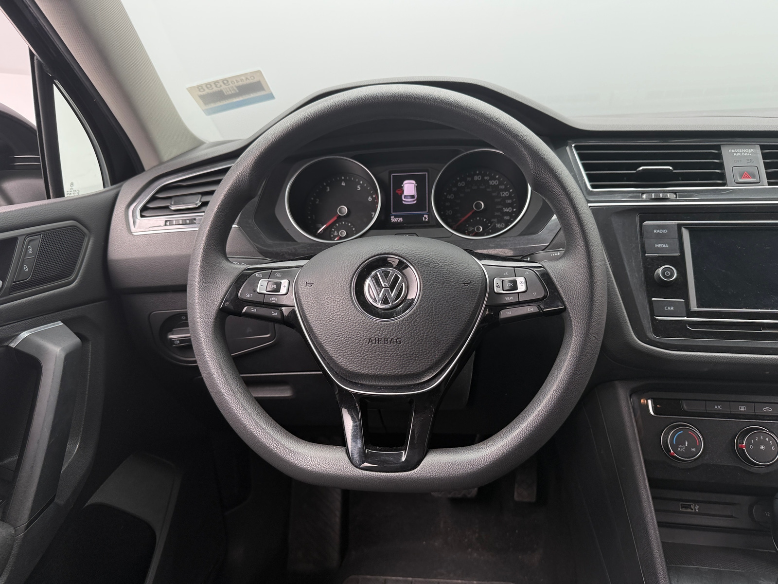 Thumbnail: 2019 Volkswagen Tiguan - 5