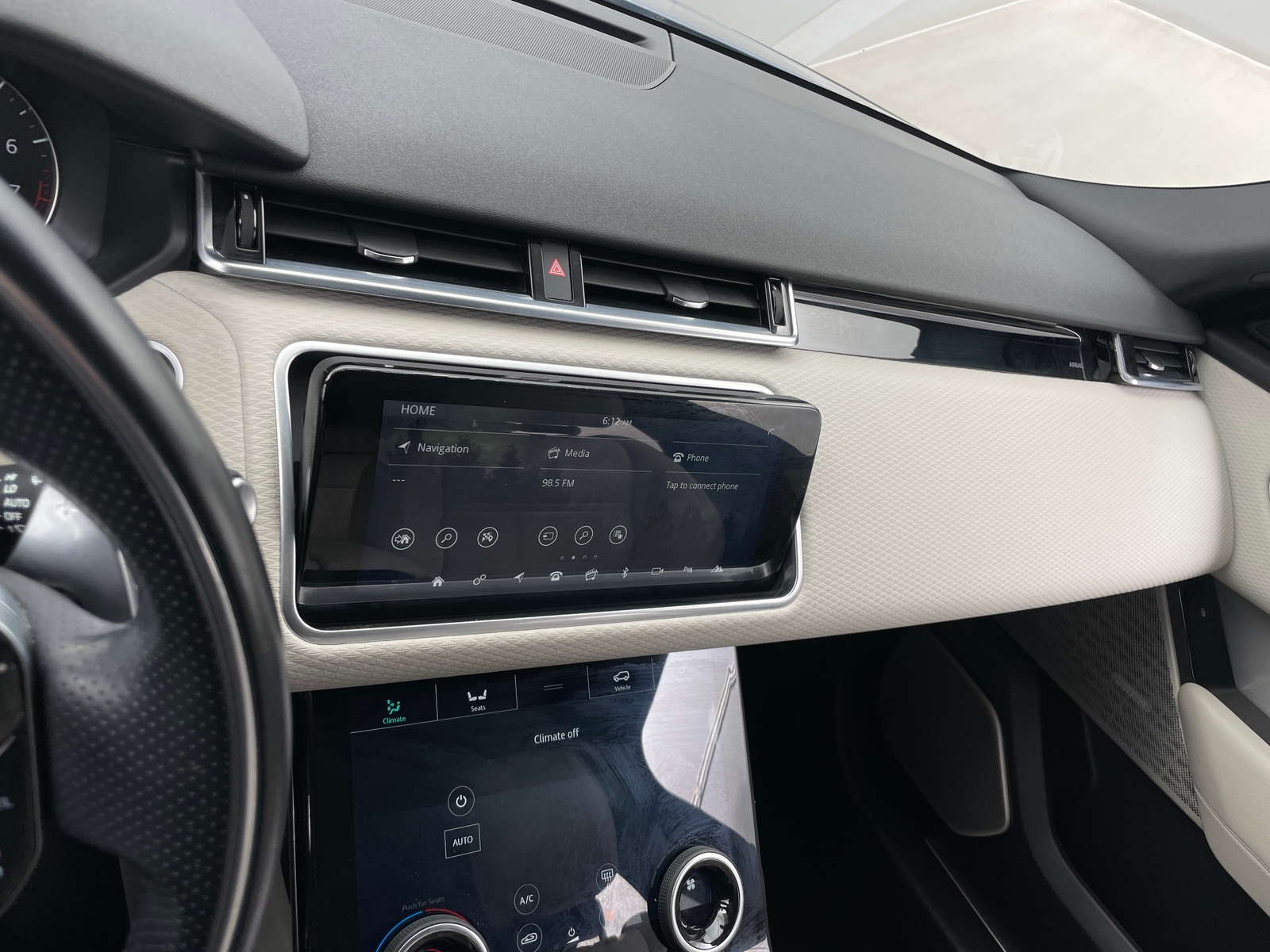 Thumbnail: 2020 Land Rover Range Rover Velar - 3