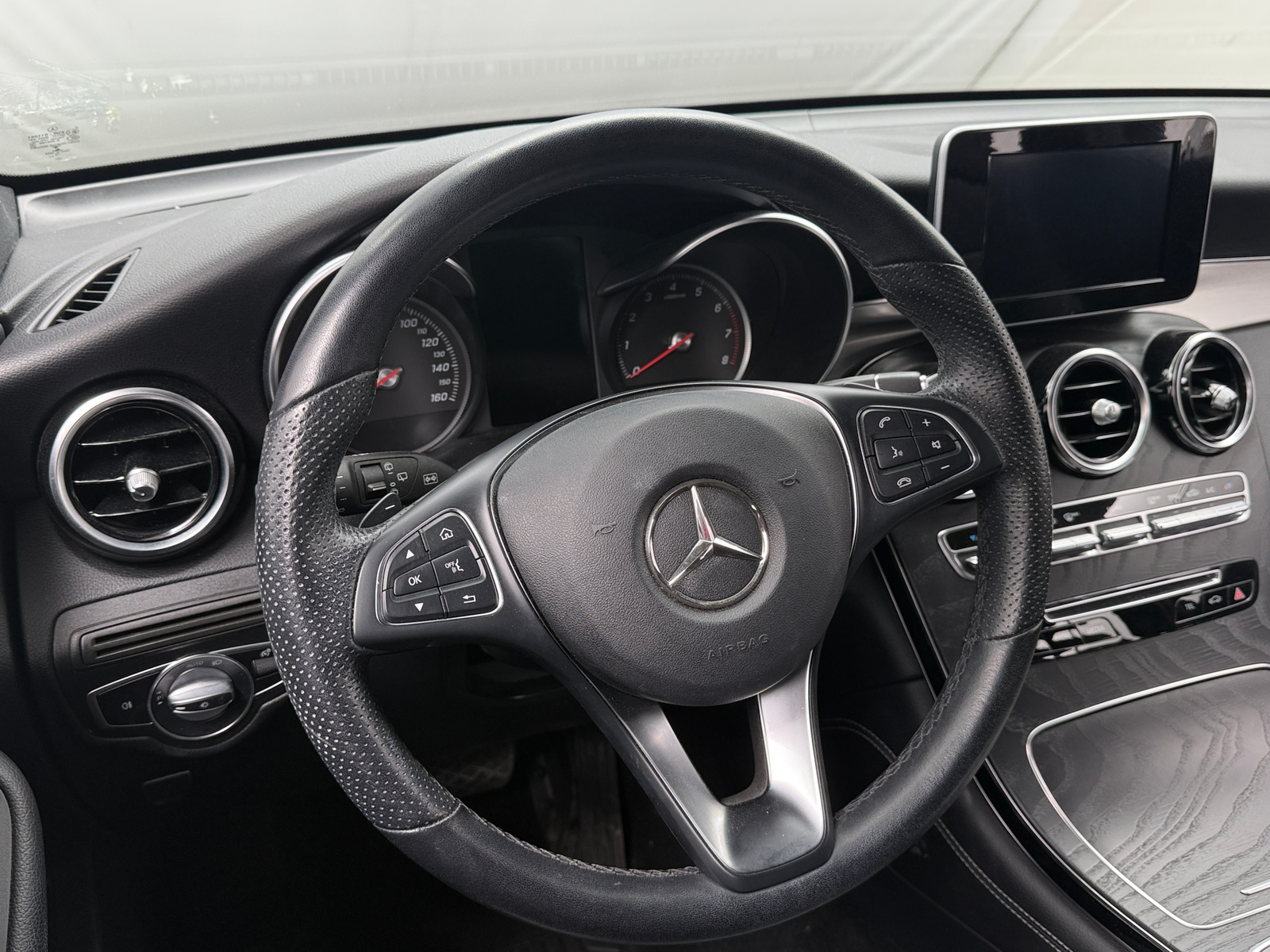 Thumbnail: 2019 Mercedes-Benz GLC - 4