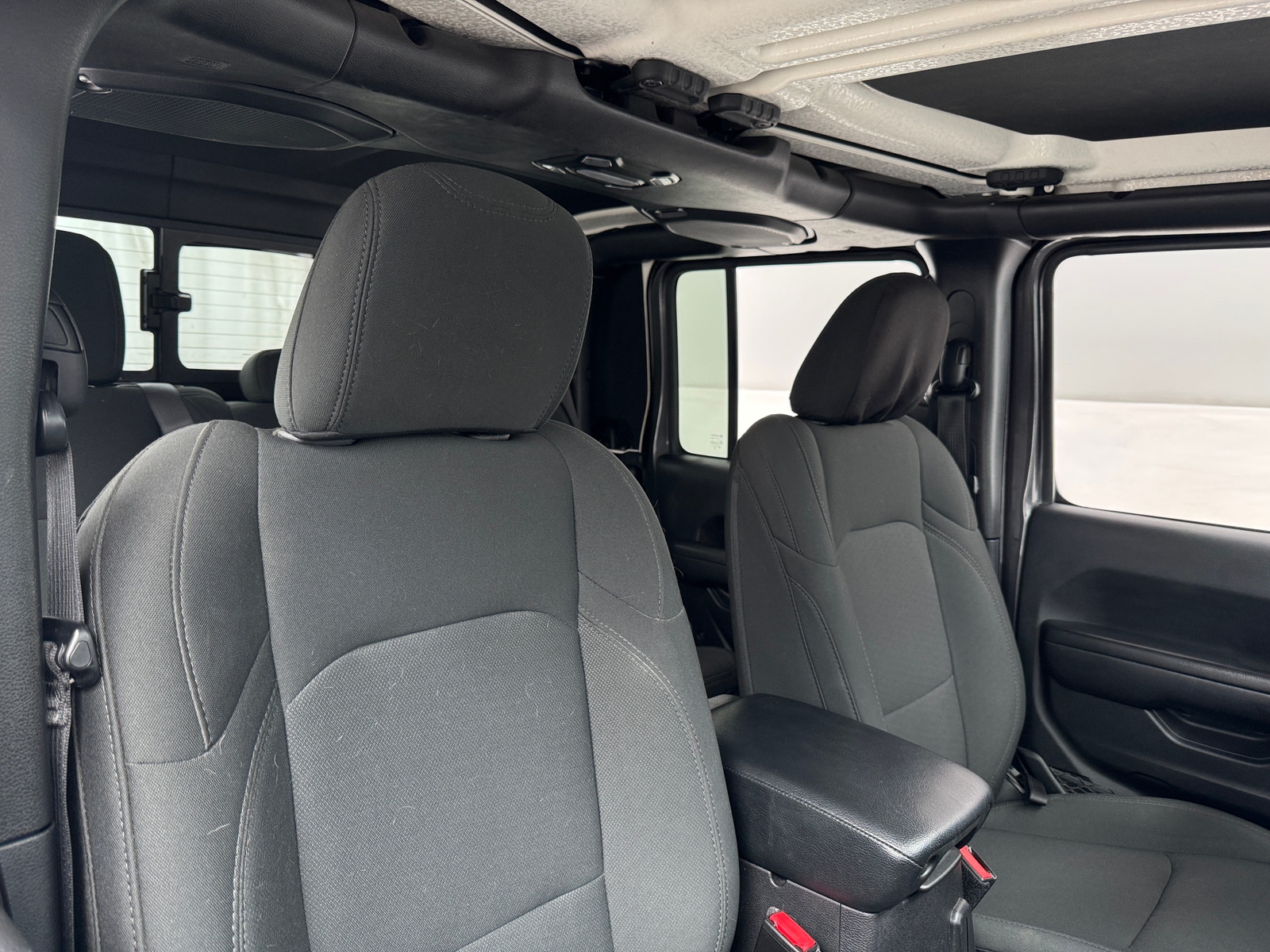 Thumbnail: 2021 Jeep Gladiator - 2