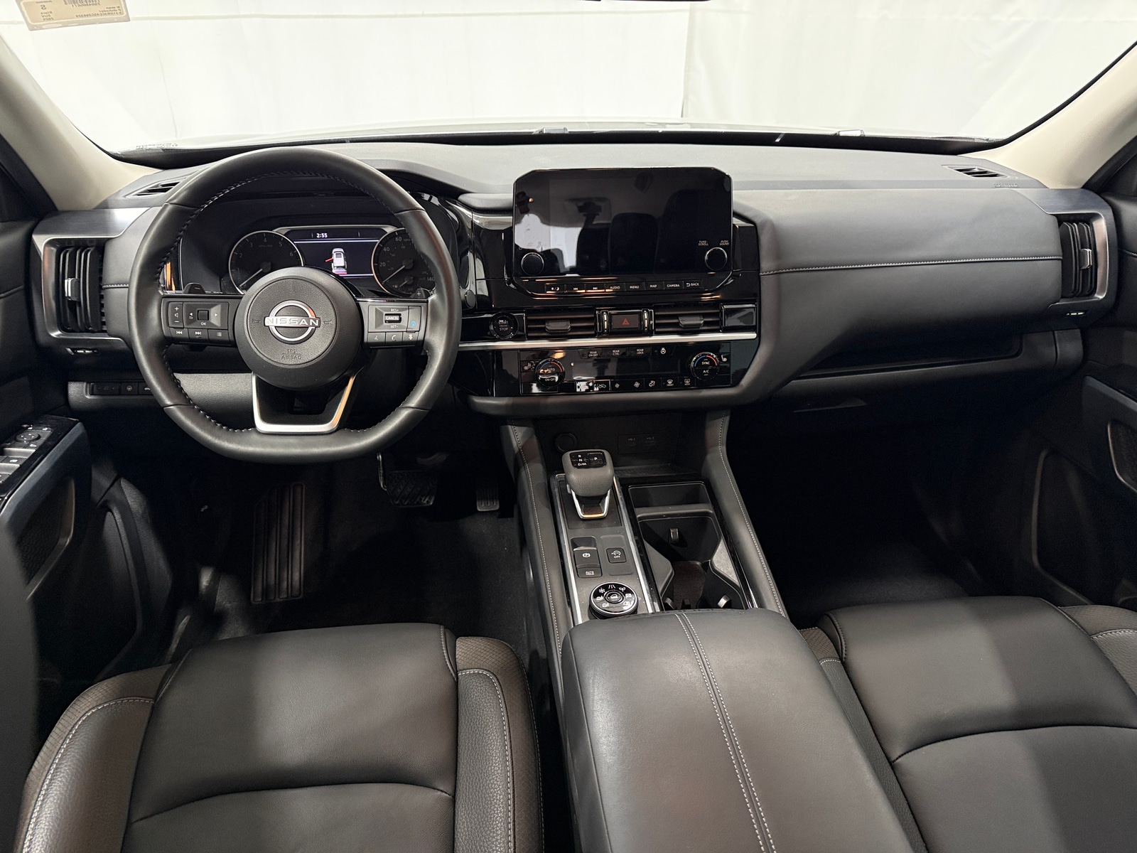 Thumbnail: 2025 Nissan Pathfinder - 2