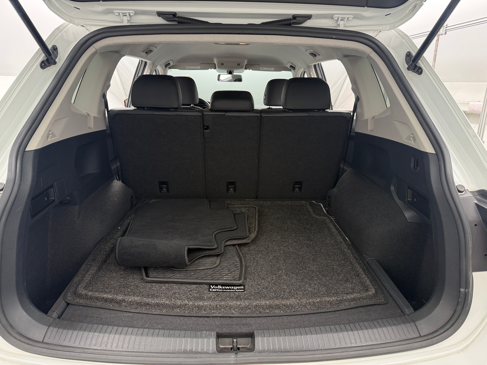 Thumbnail: 2019 Volkswagen Tiguan - 6