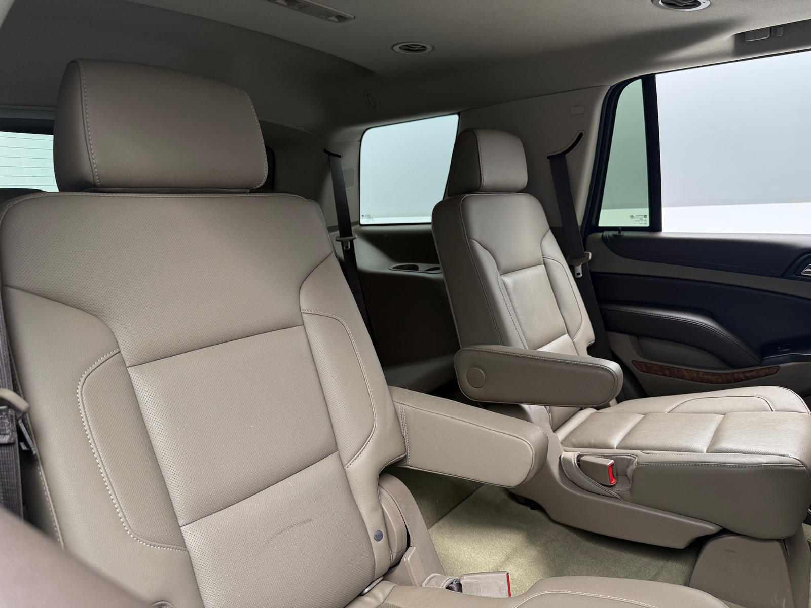Thumbnail: 2017 Chevrolet Tahoe - 5