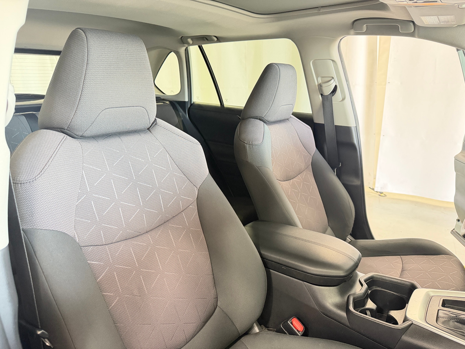 Thumbnail: 2019 Toyota RAV4 - 2
