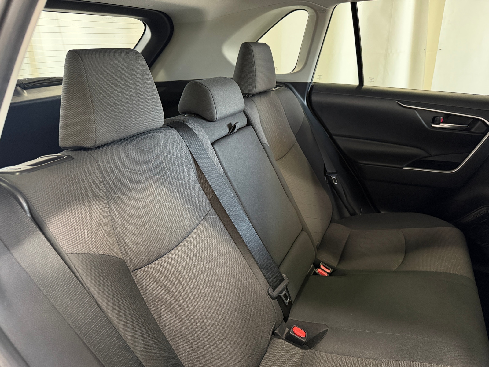 Thumbnail: 2019 Toyota RAV4 - 6