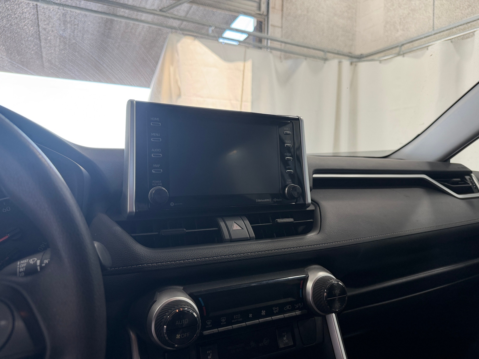 Thumbnail: 2019 Toyota RAV4 - 4