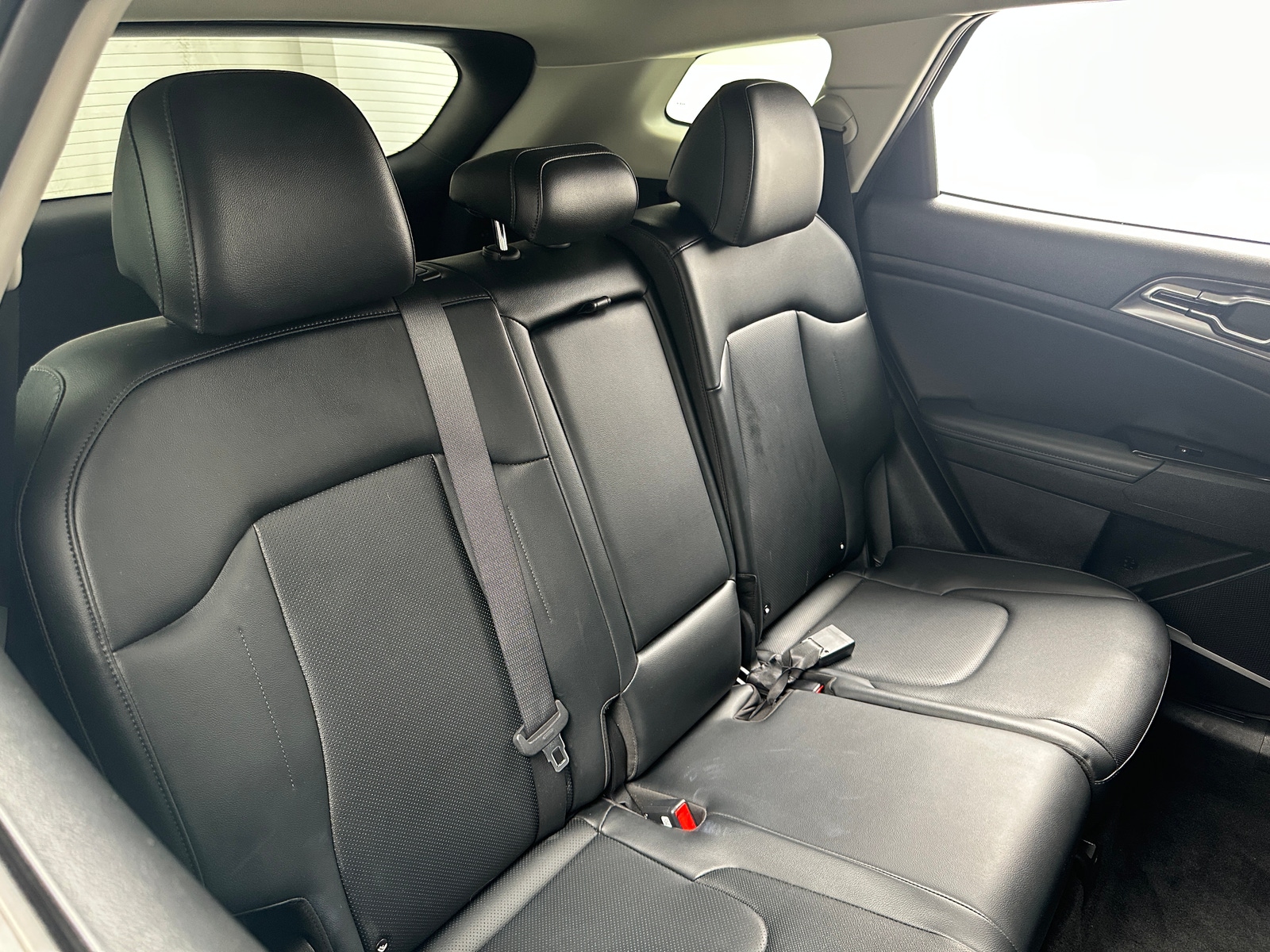 Thumbnail: 2023 Kia Sportage - 5