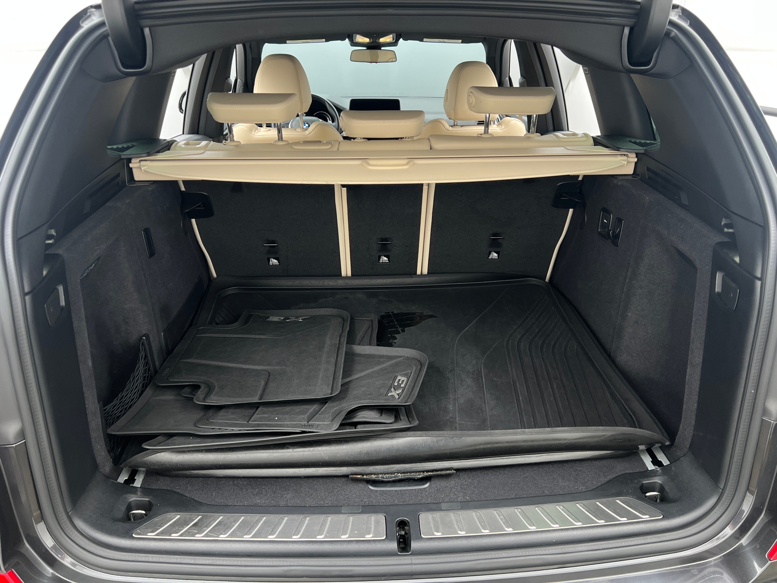 Thumbnail: 2019 BMW X3 - 6