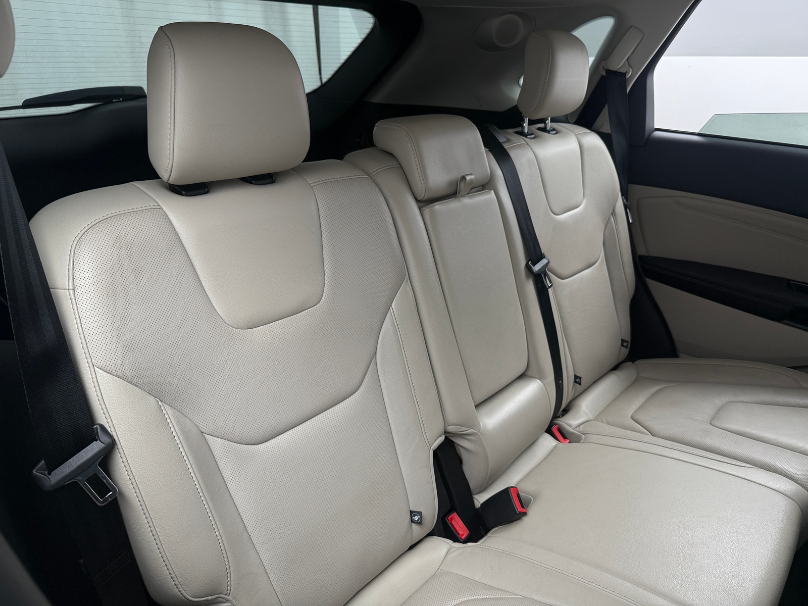 Thumbnail: 2016 Ford Edge - 5