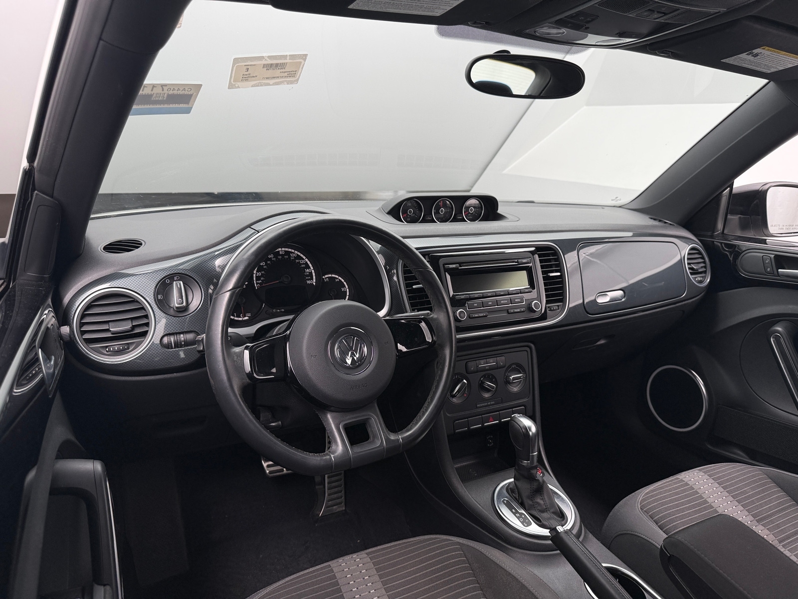 Thumbnail: 2013 Volkswagen Beetle - 3