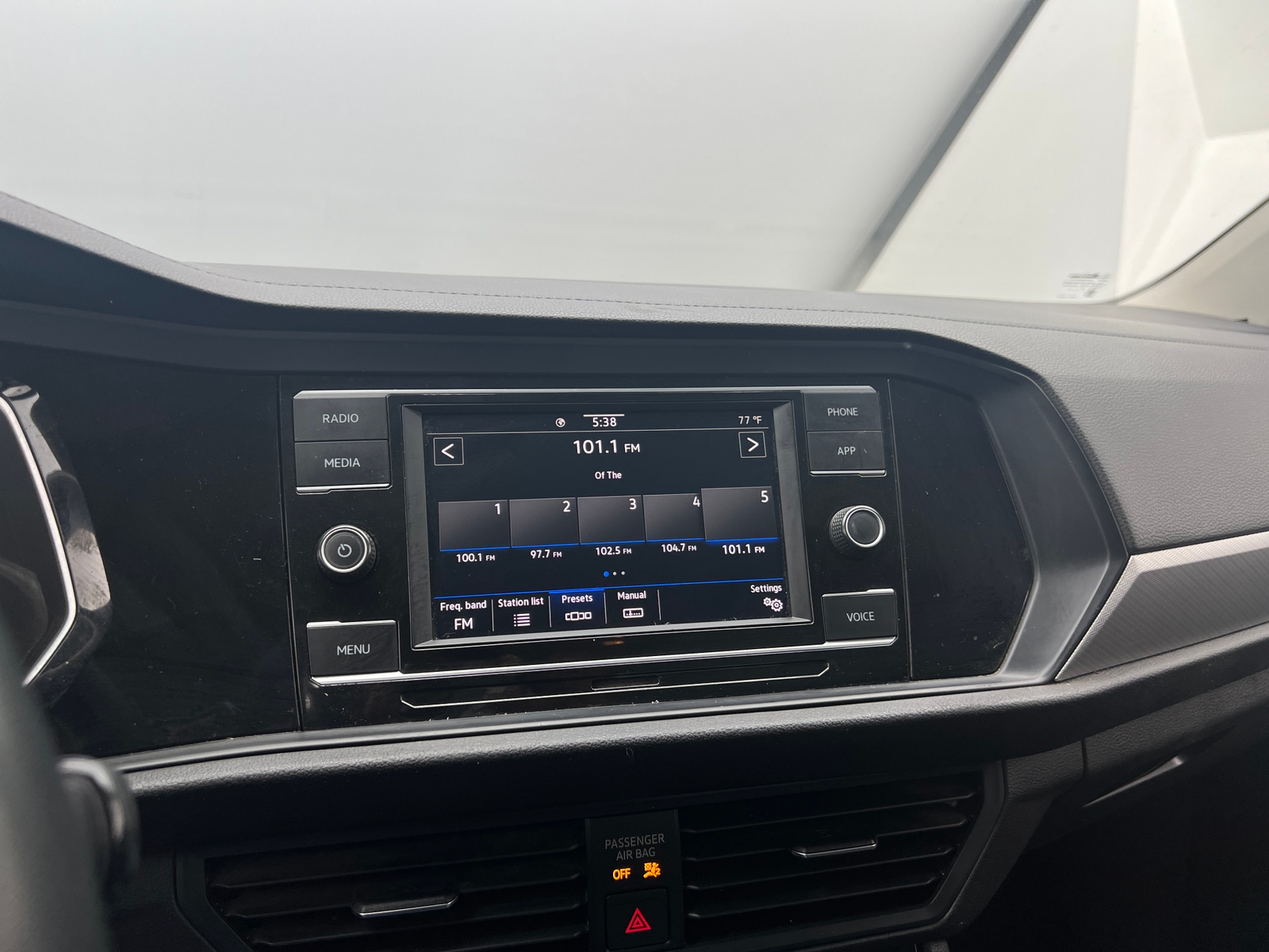 Thumbnail: 2021 Volkswagen Jetta - 3