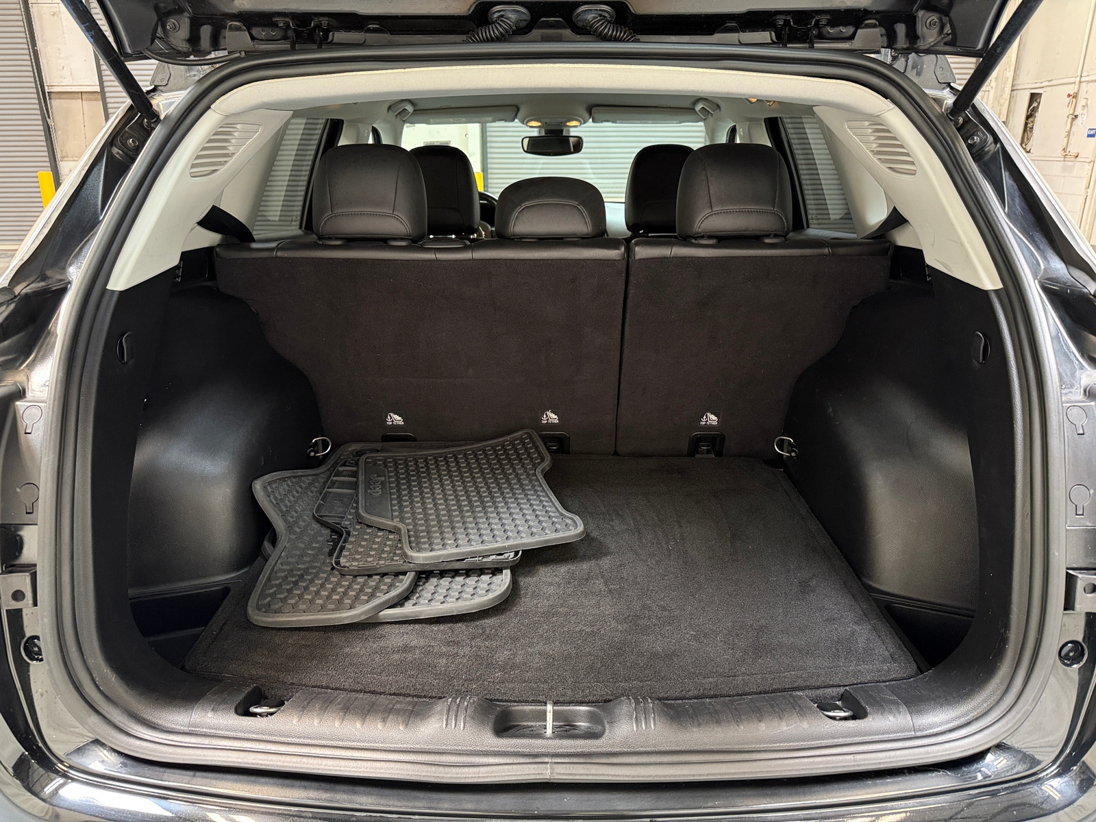 Thumbnail: 2018 Jeep Compass - 7