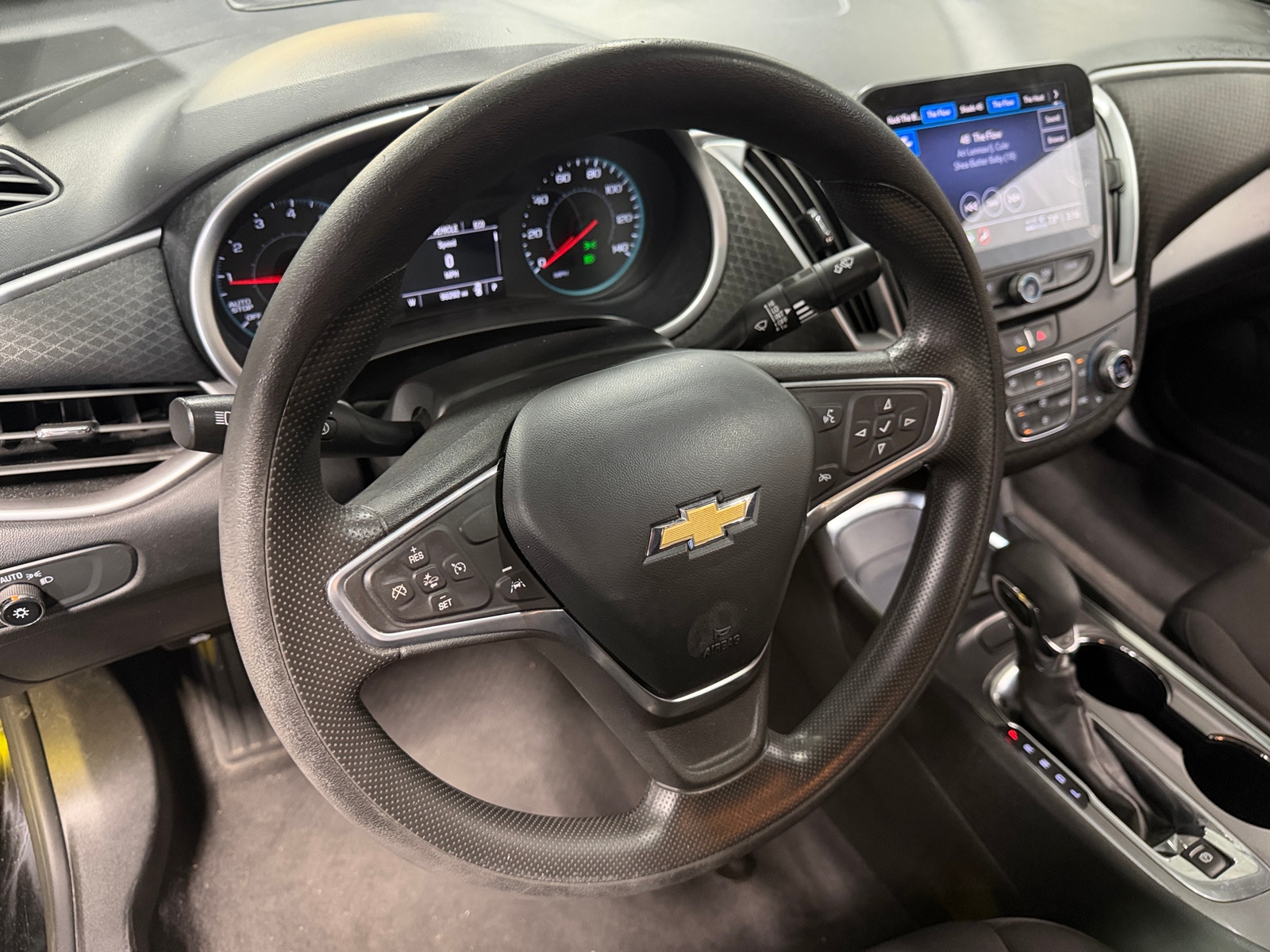 Thumbnail: 2023 Chevrolet Malibu - 5