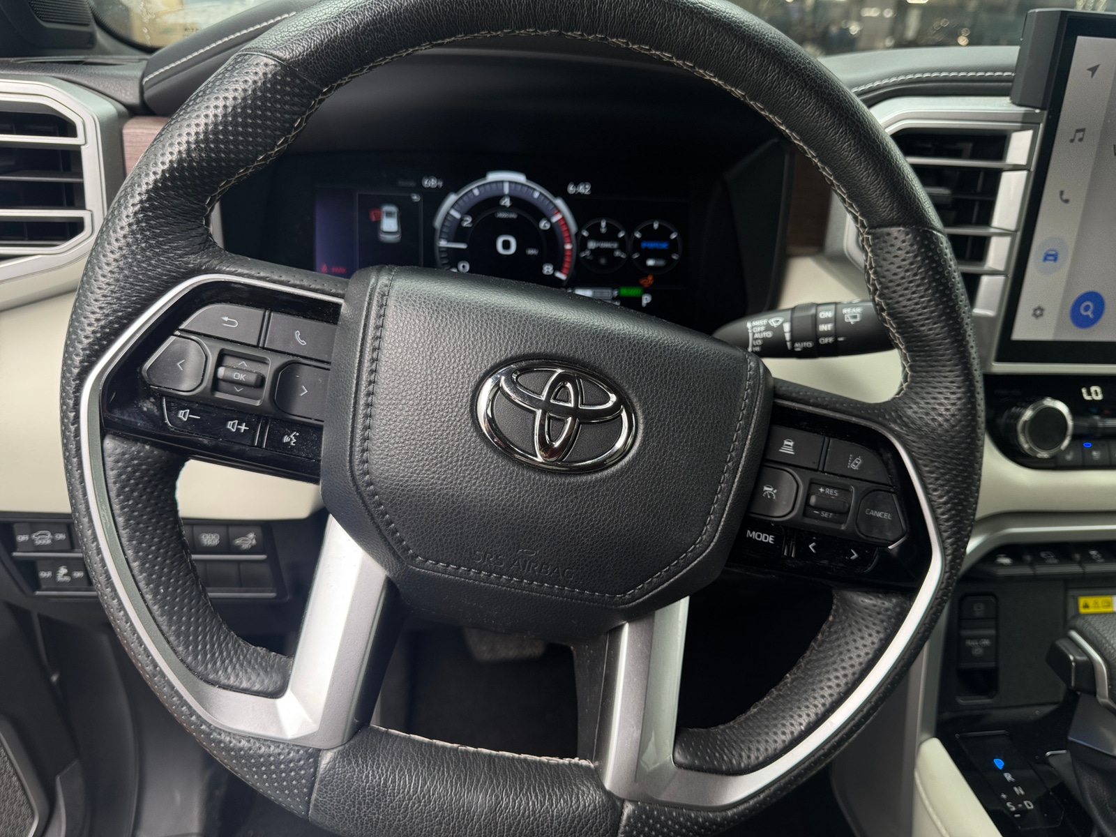 Thumbnail: 2023 Toyota Sequoia - 4