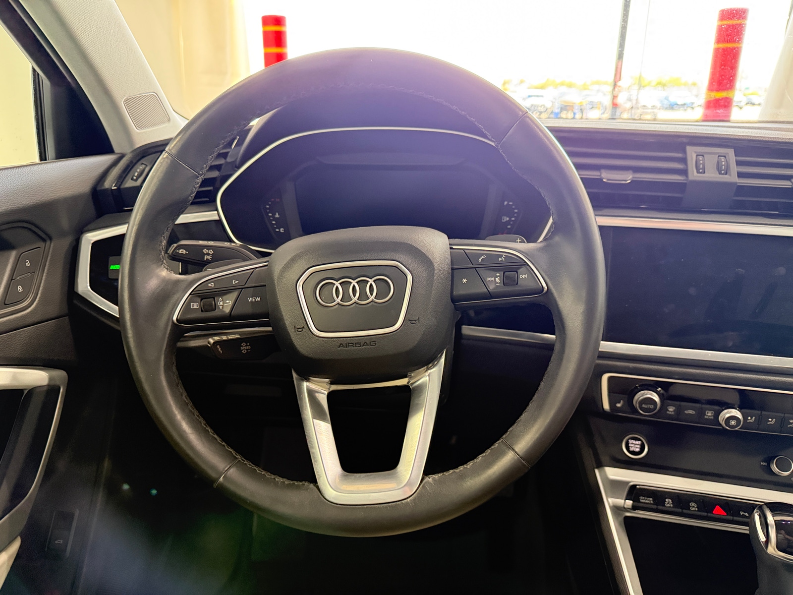 Thumbnail: 2021 Audi Q3 - 4