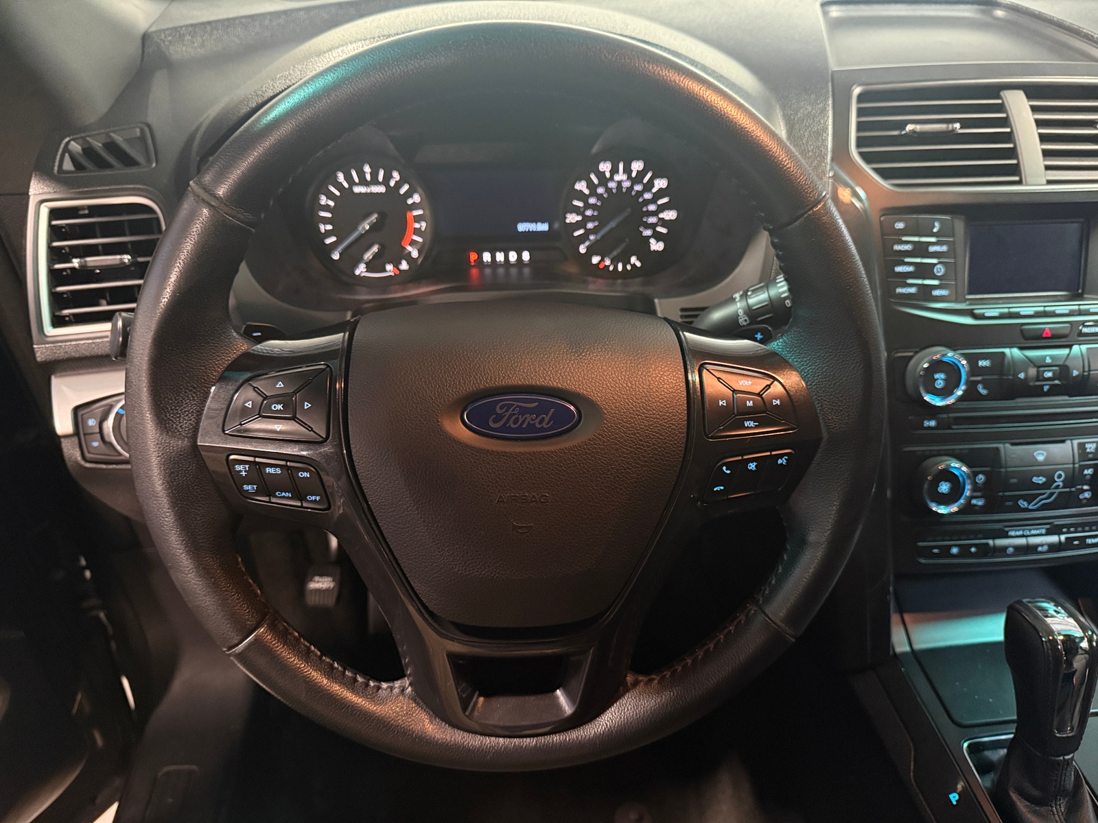 Thumbnail: 2017 Ford Explorer - 5