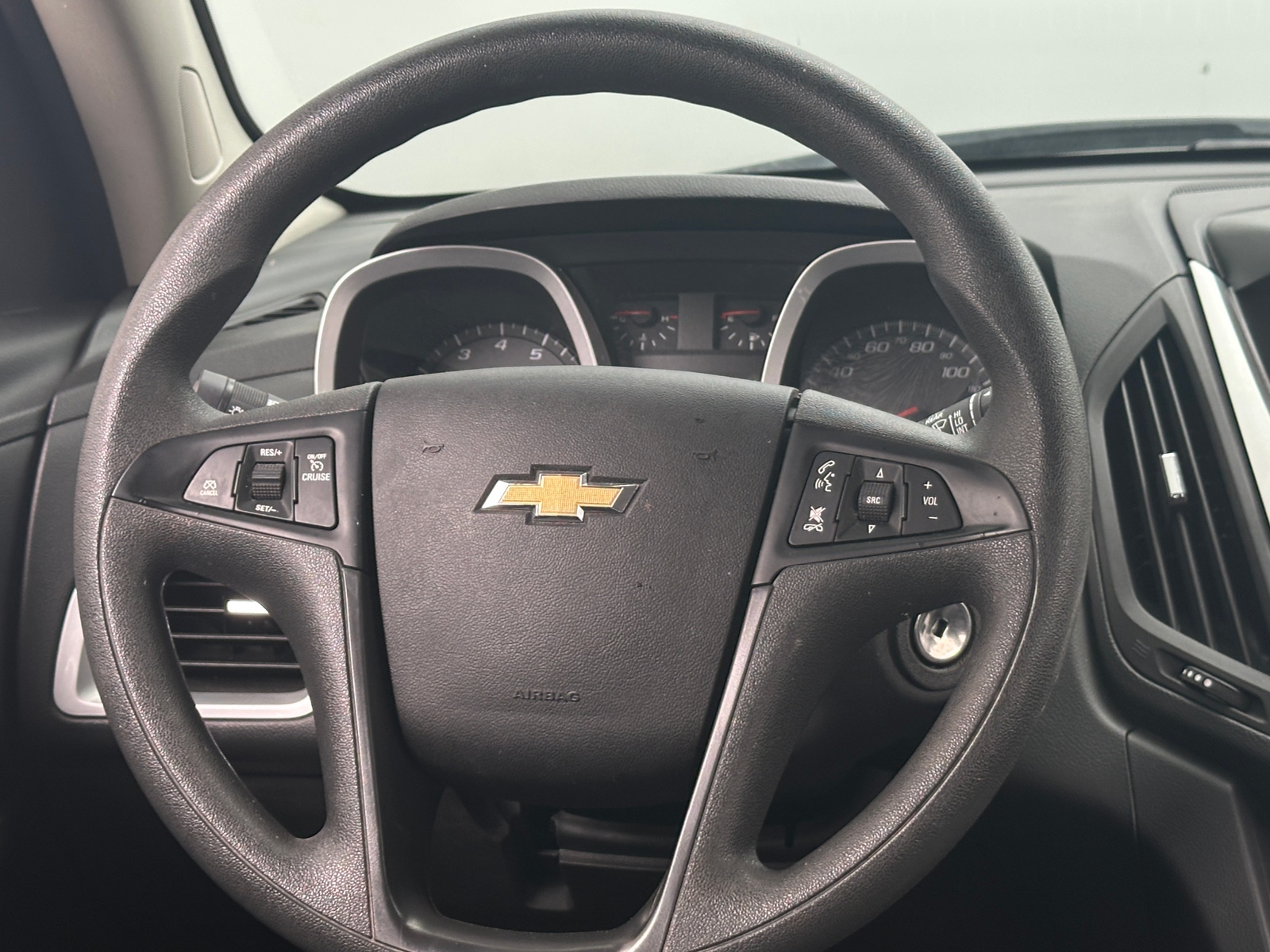 Thumbnail: 2017 Chevrolet Equinox - 5