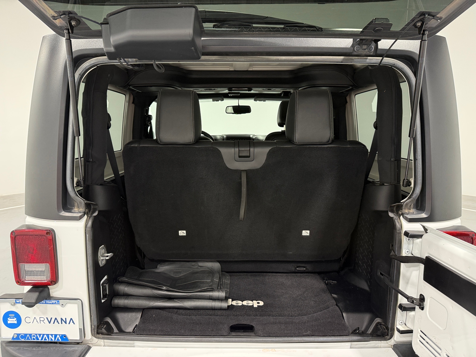 Thumbnail: 2016 Jeep Wrangler - 7
