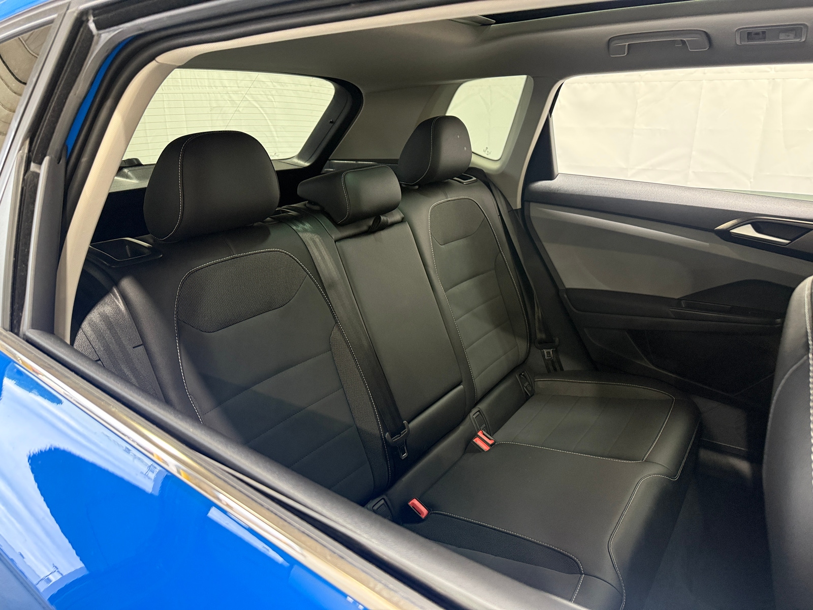 Thumbnail: 2023 Volkswagen Taos - 6