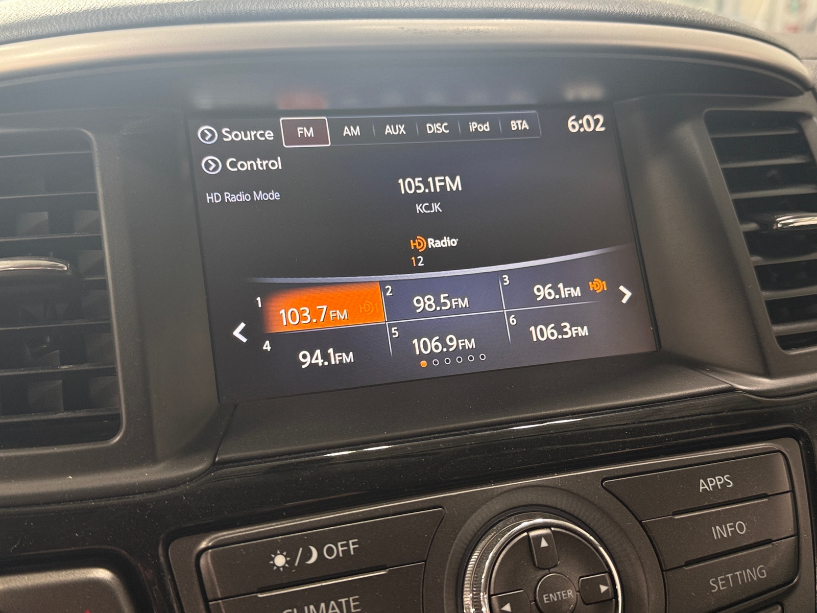 Thumbnail: 2020 Nissan Pathfinder - 4