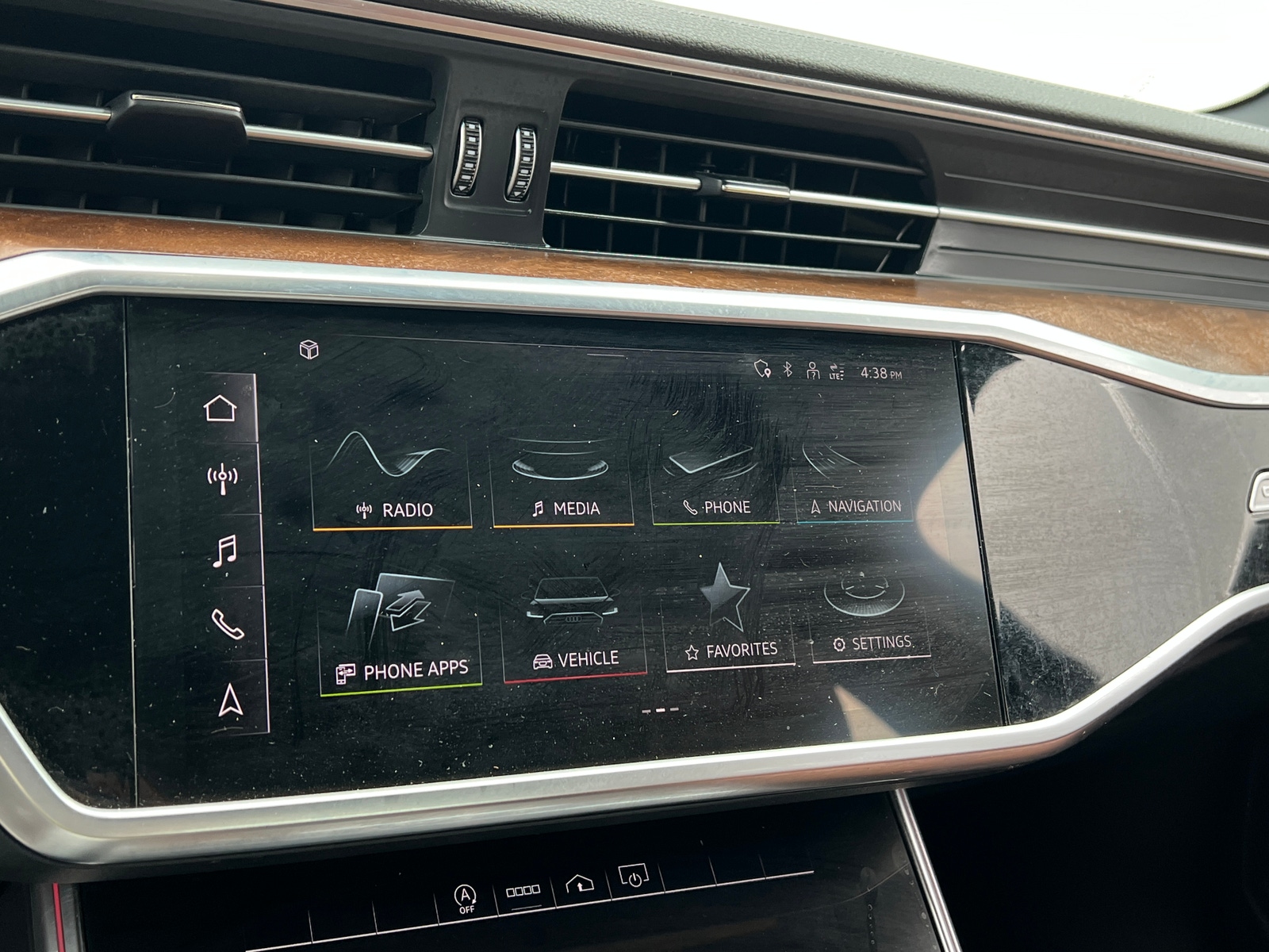 Thumbnail: 2021 Audi A6 - 3